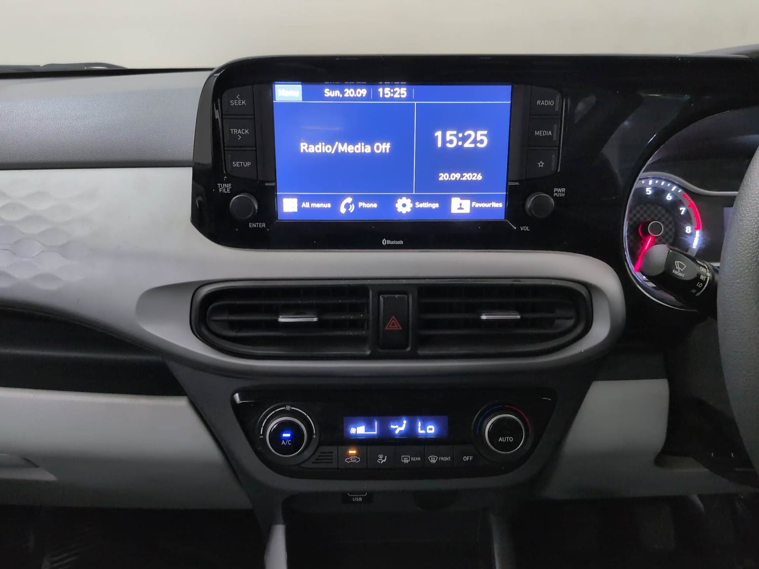 Used 2022 Hyundai Grand i10 Nios Sportz 1.2 Kappa VTVT Petrol Manual interior MUSIC SYSTEM & AC CONTROL VIEW