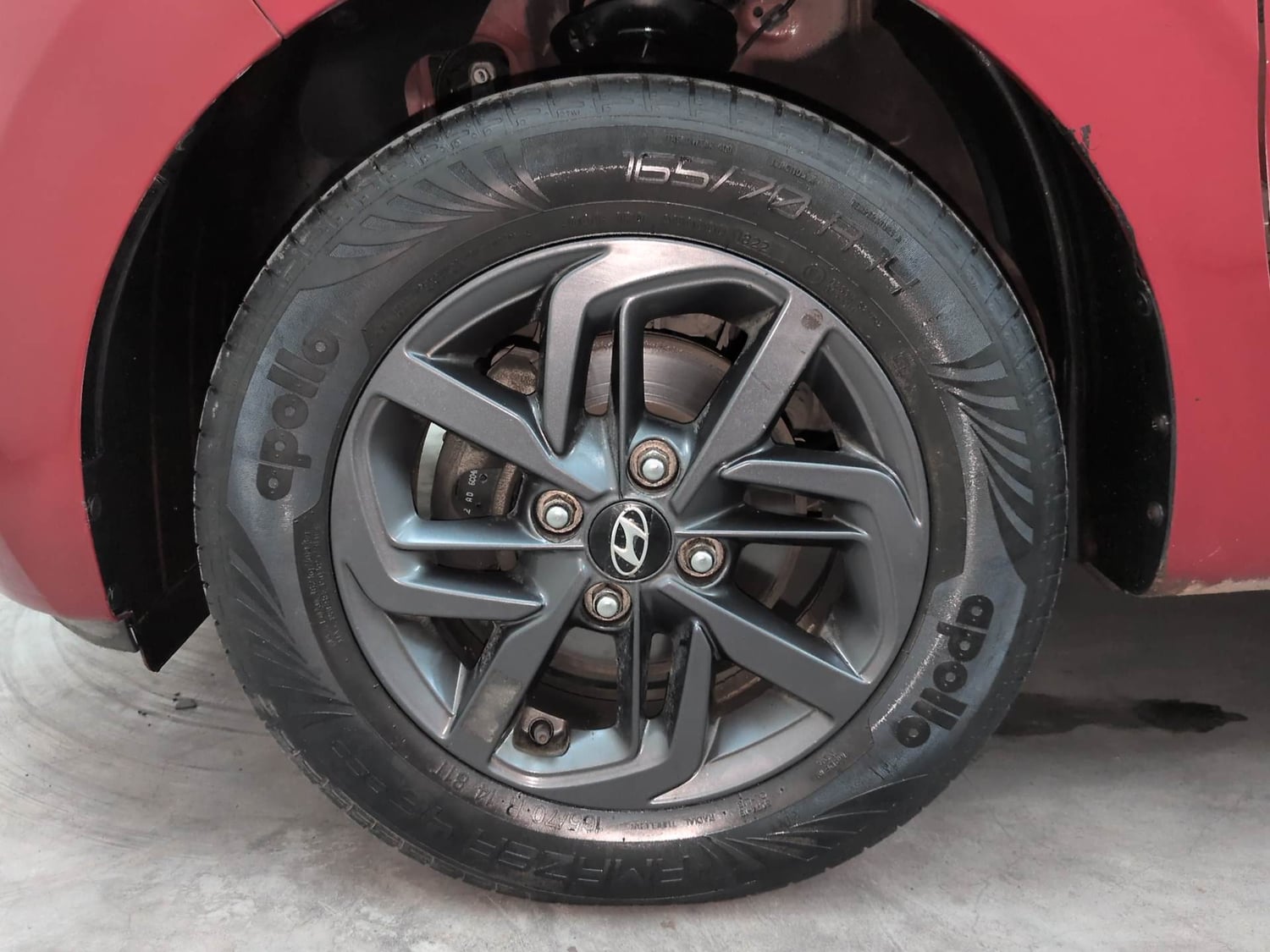 Used 2022 Hyundai Grand i10 Nios Sportz 1.2 Kappa VTVT Petrol Manual tyres LEFT FRONT TYRE RIM VIEW