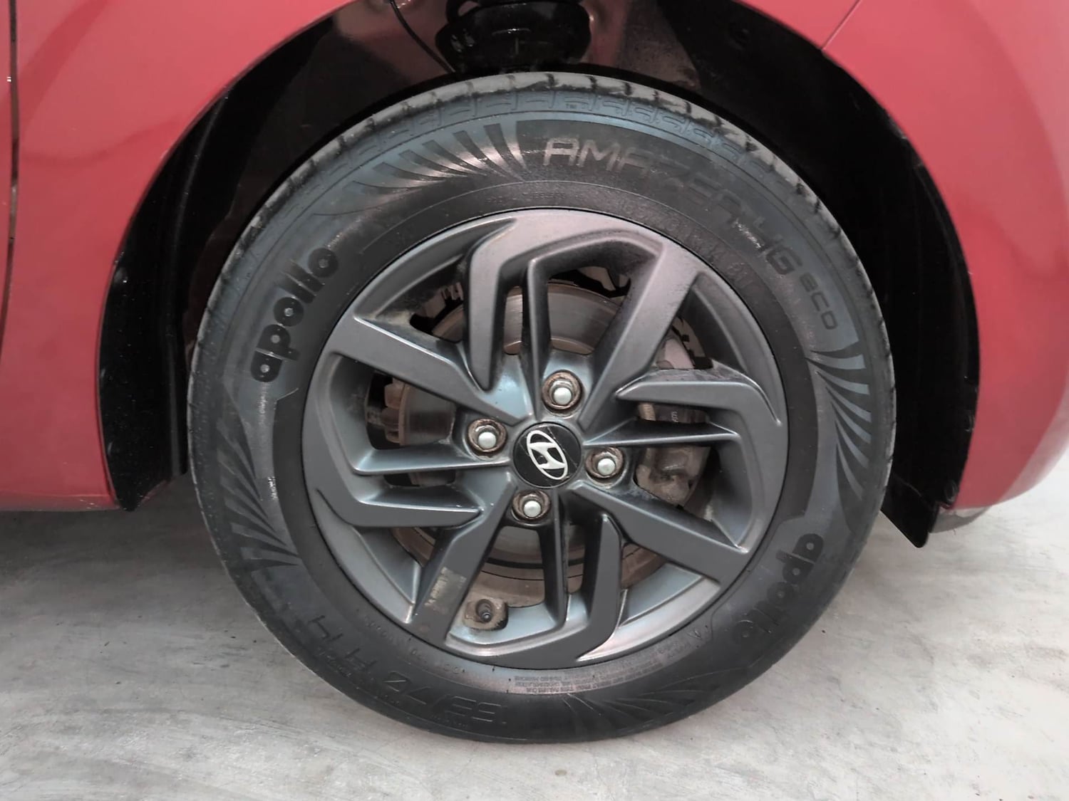 Used 2022 Hyundai Grand i10 Nios Sportz 1.2 Kappa VTVT Petrol Manual tyres RIGHT FRONT TYRE RIM VIEW