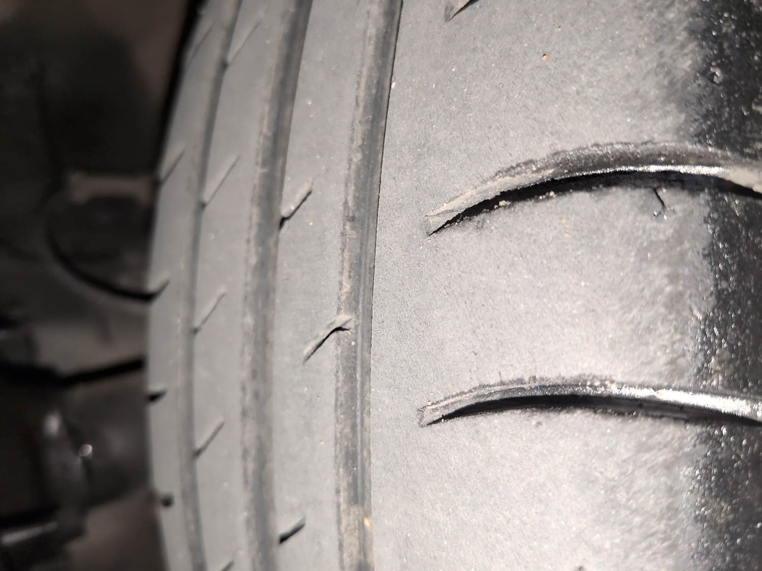 Used 2019 Hyundai Elite i20 Sportz Plus 1.2 Petrol Manual tyres LEFT FRONT TYRE TREAD VIEW