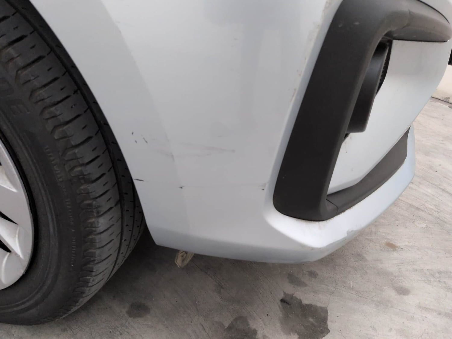 Used 2023 Maruti Suzuki Ertiga VXi AT Petrol Automatic dents MINOR SCRATCH