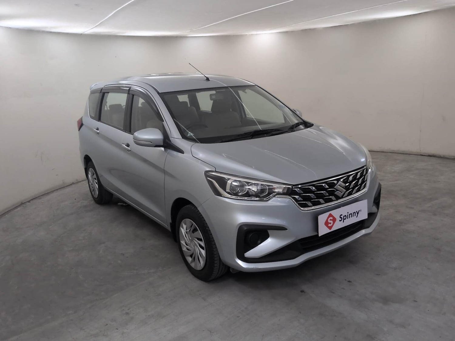 Used 2023 Maruti Suzuki Ertiga VXi AT Petrol Automatic exterior RIGHT FRONT CORNER VIEW