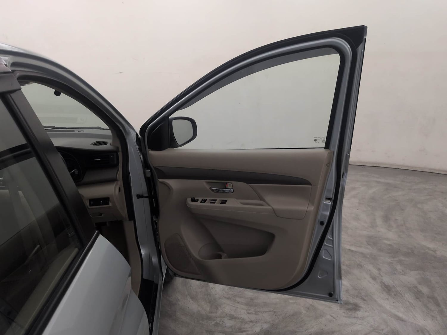 Used 2023 Maruti Suzuki Ertiga VXi AT Petrol Automatic interior RIGHT FRONT DOOR OPEN VIEW