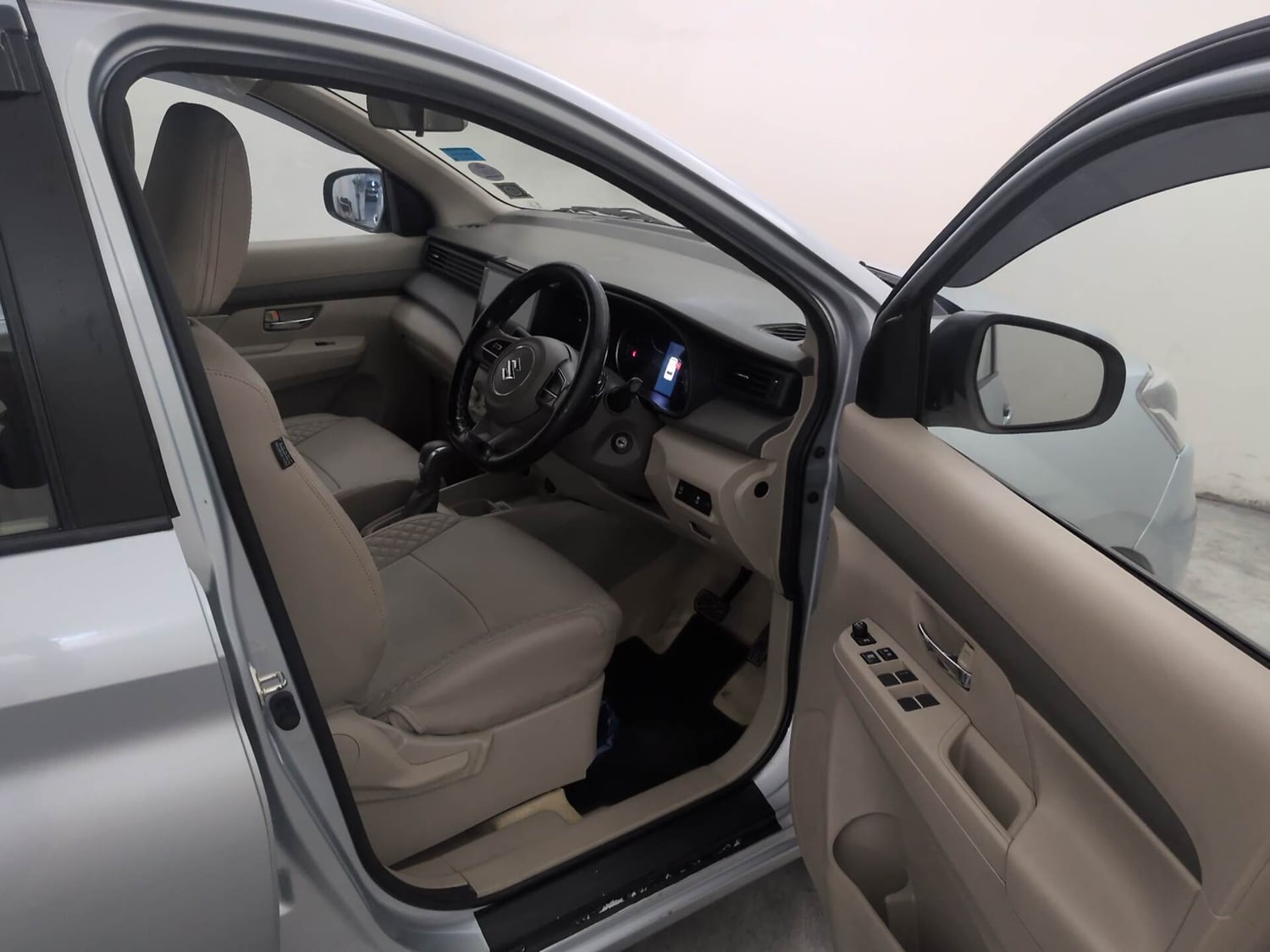 Used 2023 Maruti Suzuki Ertiga VXi AT Petrol Automatic interior RIGHT SIDE FRONT DOOR CABIN VIEW