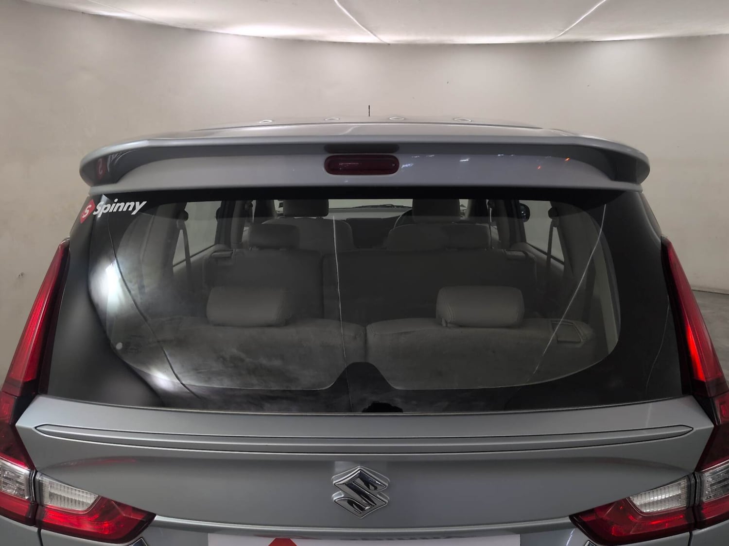 Used 2023 Maruti Suzuki Ertiga VXi AT Petrol Automatic exterior BACK WINDSHIELD VIEW
