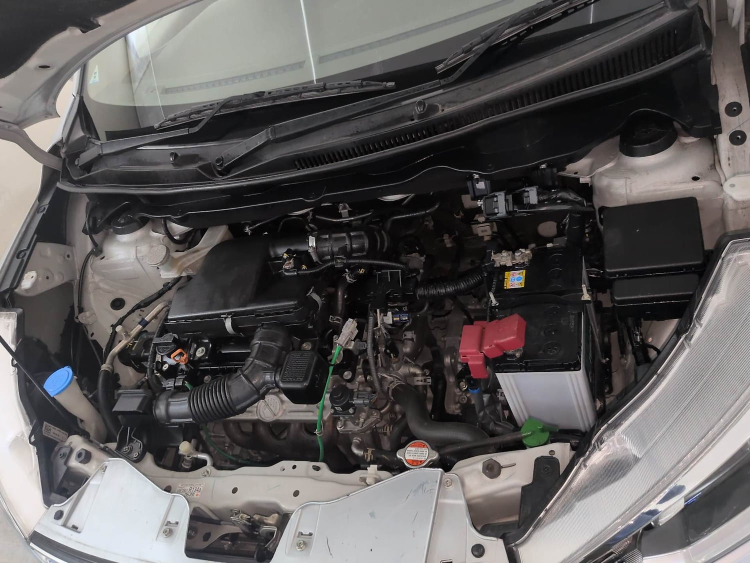 Used 2023 Maruti Suzuki Ertiga VXi AT Petrol Automatic engine ENGINE LEFT SIDE VIEW
