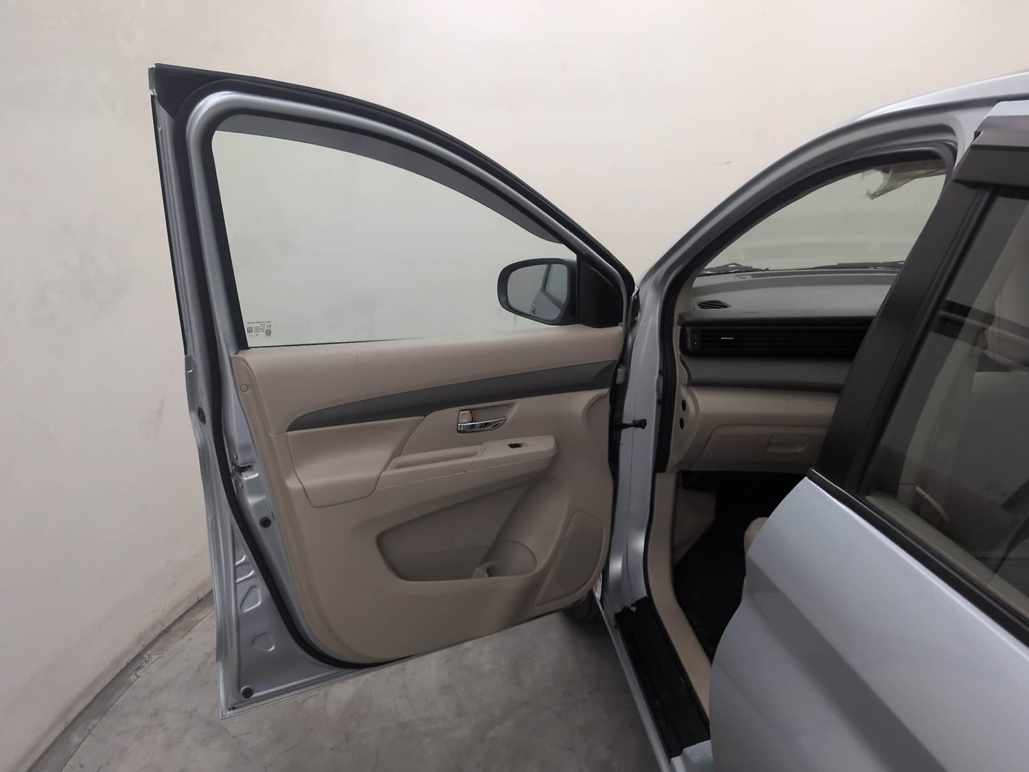 Used 2023 Maruti Suzuki Ertiga VXi AT Petrol Automatic interior LEFT FRONT DOOR OPEN VIEW