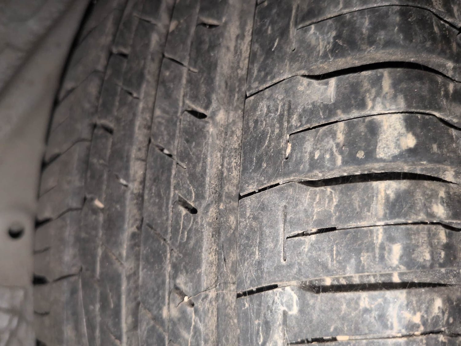 Used 2023 Maruti Suzuki Ertiga VXi AT Petrol Automatic tyres SPARE TYRE VIEW