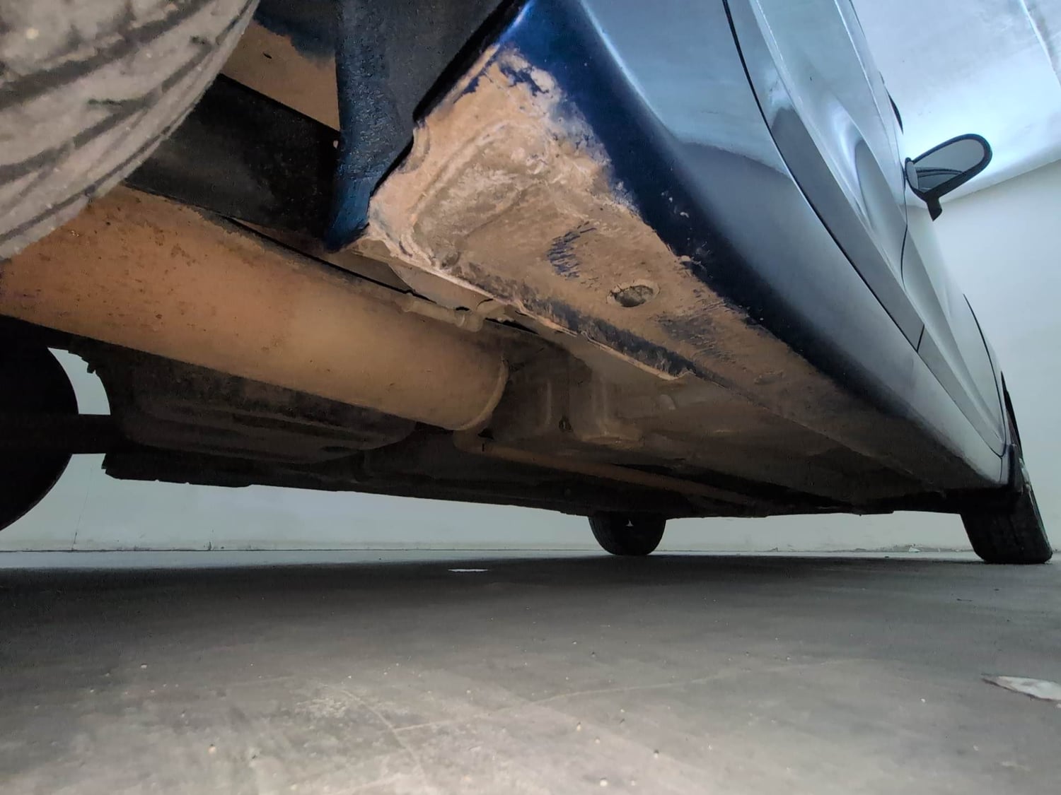 Used 2018 Hyundai Eon Era + Petrol Manual extra REAR RIGHT UNDERBODY VIEW