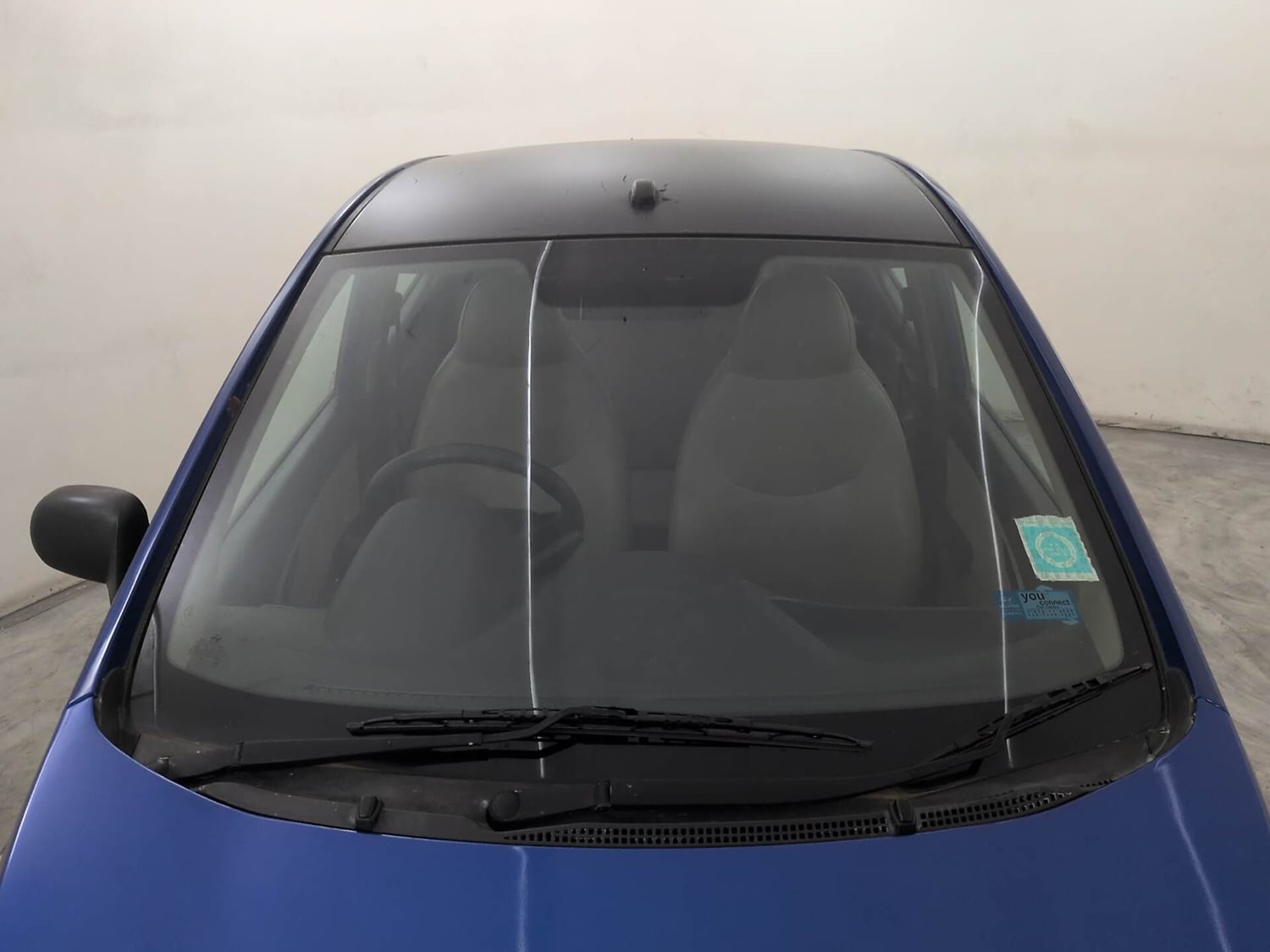 Used 2018 Hyundai Eon Era + Petrol Manual exterior FRONT WINDSHIELD VIEW