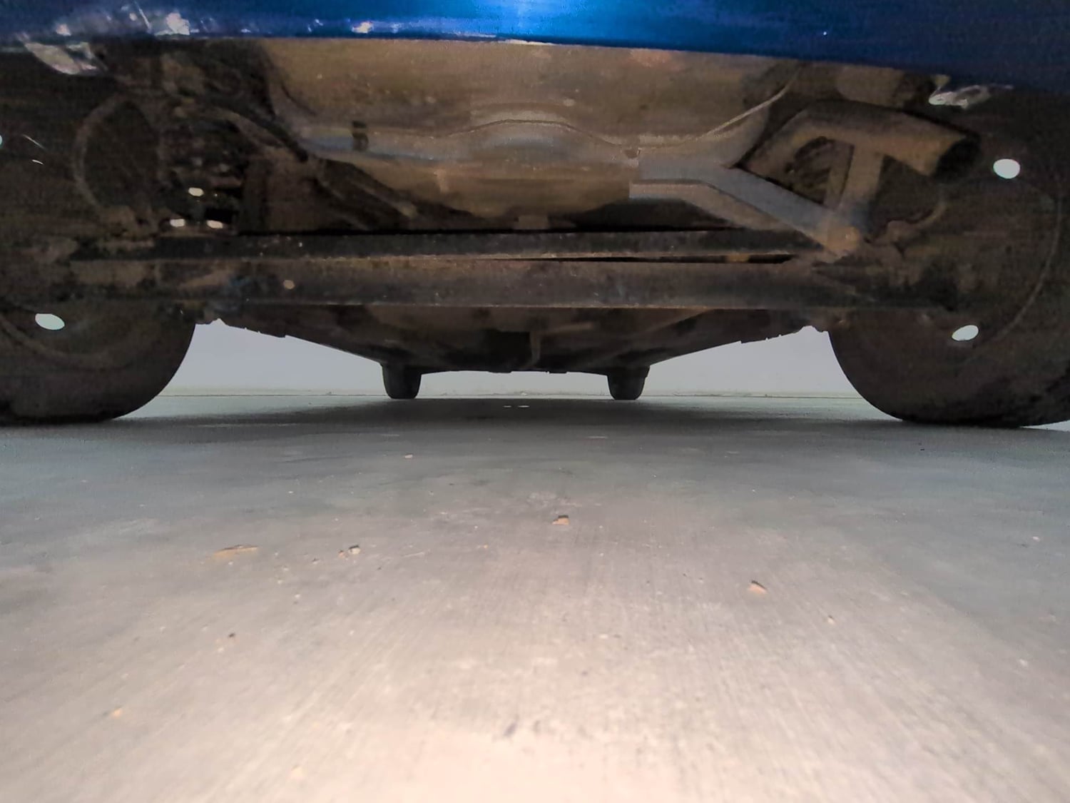Used 2018 Hyundai Eon Era + Petrol Manual extra REAR UNDERBODY VIEW (TAKEN FROM REAR)
