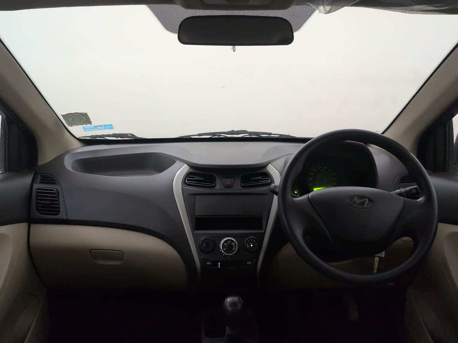 Used 2018 Hyundai Eon Era + Petrol Manual interior DASHBOARD VIEW