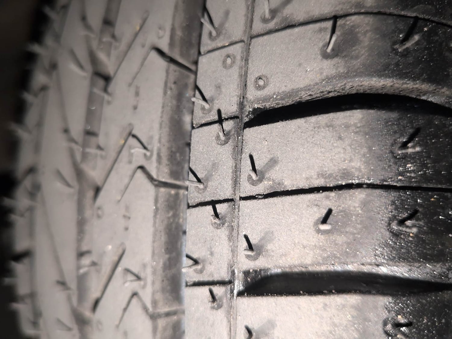 Used 2018 Hyundai Eon Era + Petrol Manual tyres LEFT FRONT TYRE TREAD VIEW