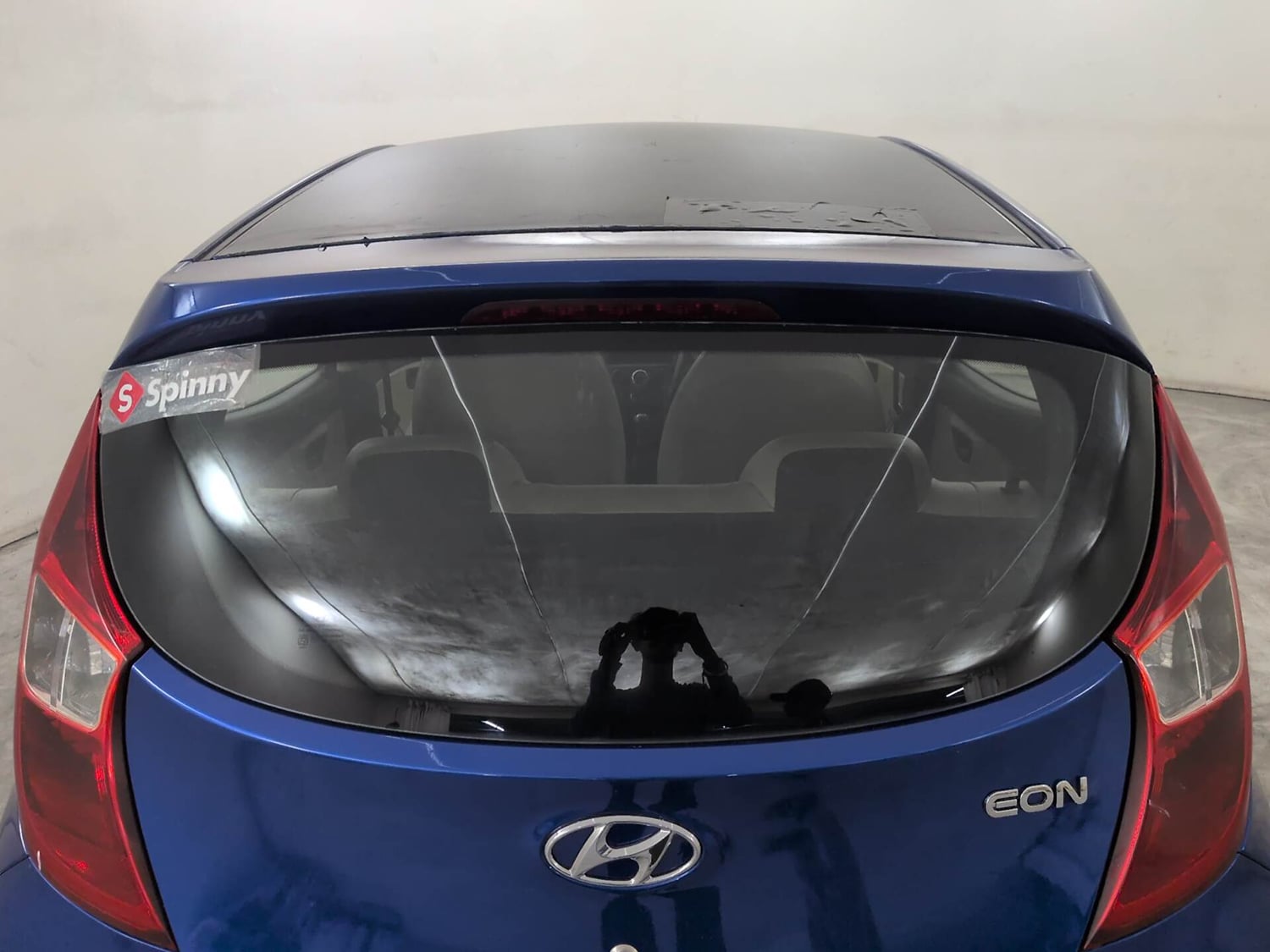Used 2018 Hyundai Eon Era + Petrol Manual exterior BACK WINDSHIELD VIEW