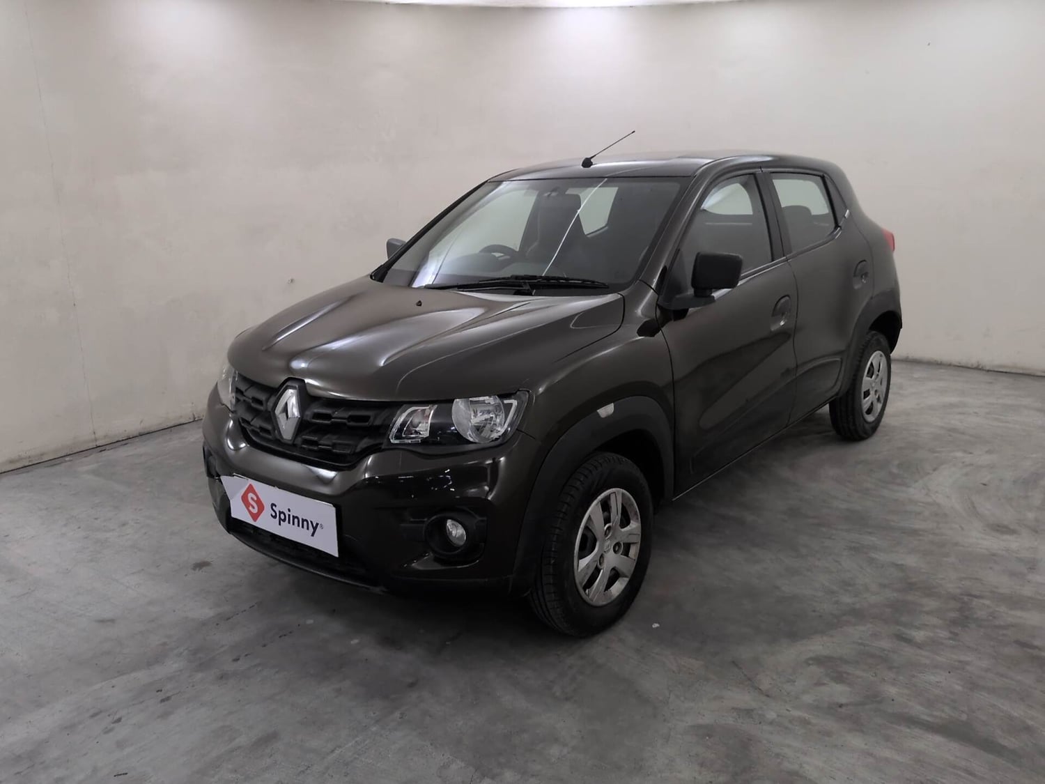 Used 2016 Renault Kwid RXT Opt Petrol Manual exterior LEFT FRONT CORNER VIEW