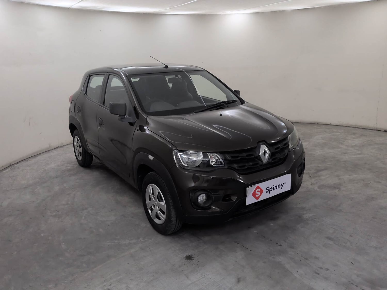 Used 2016 Renault Kwid RXT Opt Petrol Manual exterior RIGHT FRONT CORNER VIEW