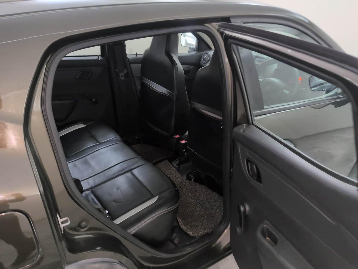 Used 2016 Renault Kwid RXT Opt Petrol Manual interior RIGHT SIDE REAR DOOR CABIN VIEW