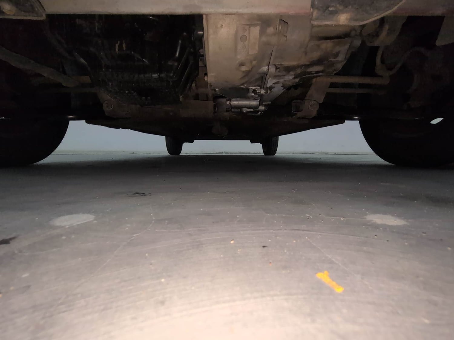 Used 2016 Renault Kwid RXT Opt Petrol Manual extra FRONT LEFT UNDERBODY VIEW