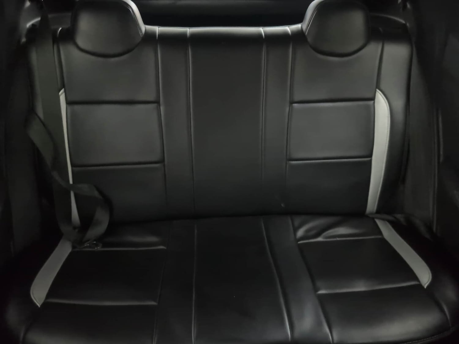 Used 2016 Renault Kwid RXT Opt Petrol Manual interior REAR SEAT CONDITION VIEW