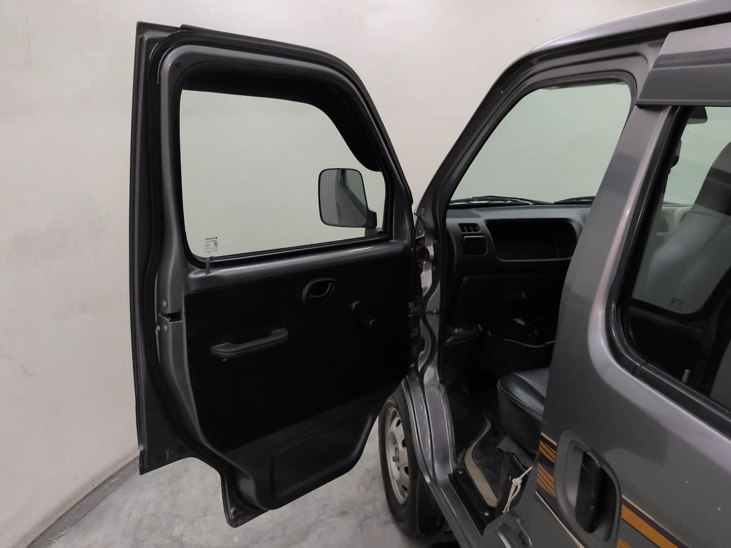 Used 2019 Maruti Suzuki Eeco 5 STR WITH A/C+HTR Petrol Manual interior LEFT FRONT DOOR OPEN VIEW