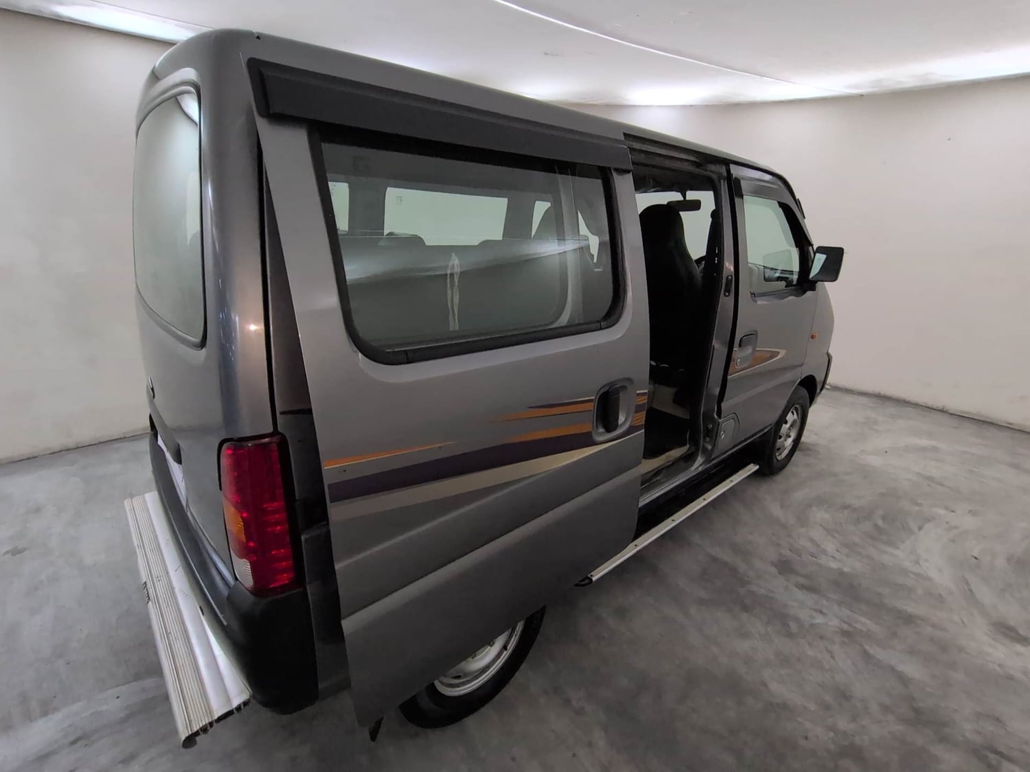 Used 2019 Maruti Suzuki Eeco 5 STR WITH A/C+HTR Petrol Manual interior RIGHT REAR DOOR OPEN VIEW