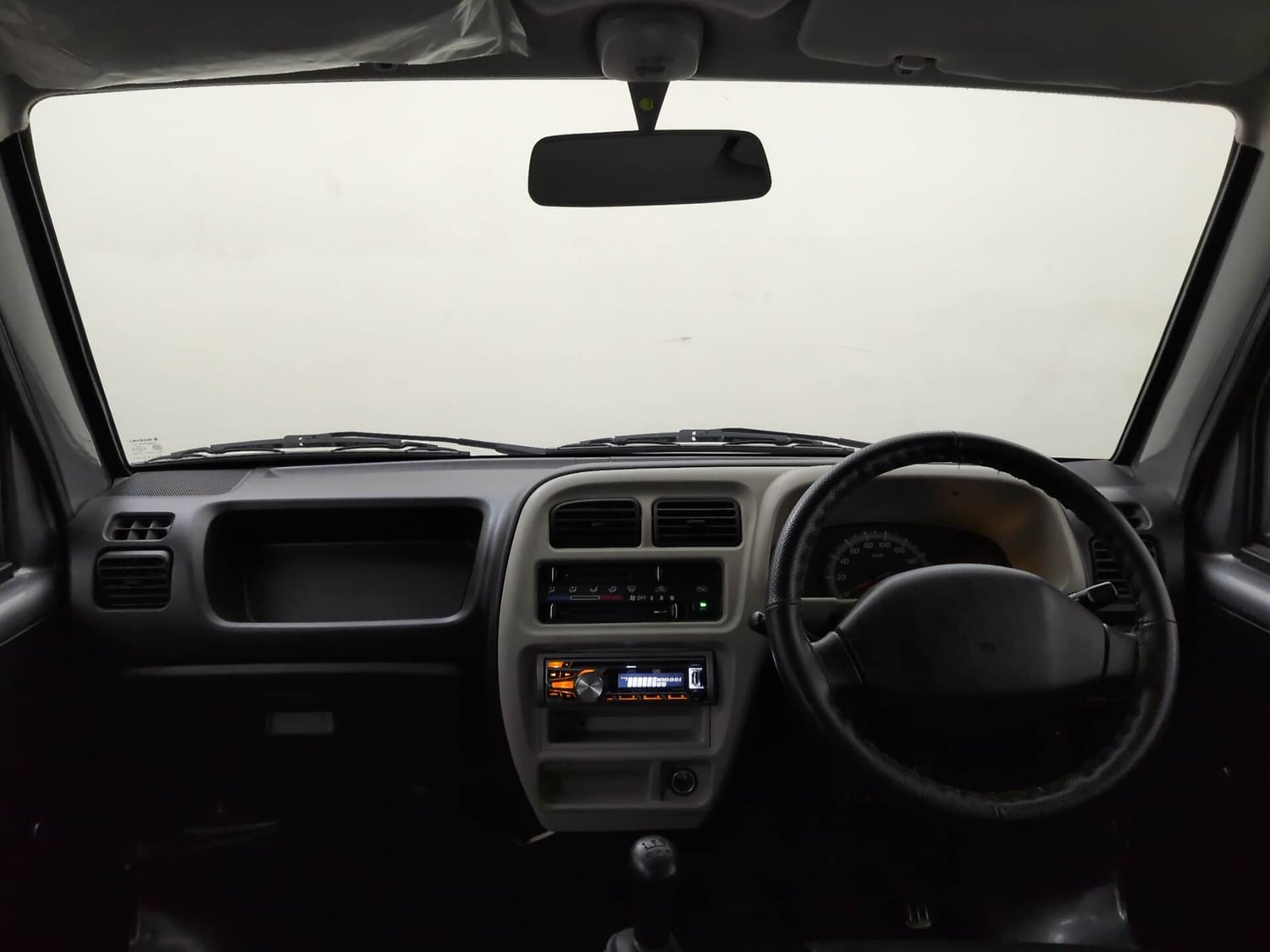 Used 2019 Maruti Suzuki Eeco 5 STR WITH A/C+HTR Petrol Manual interior DASHBOARD VIEW