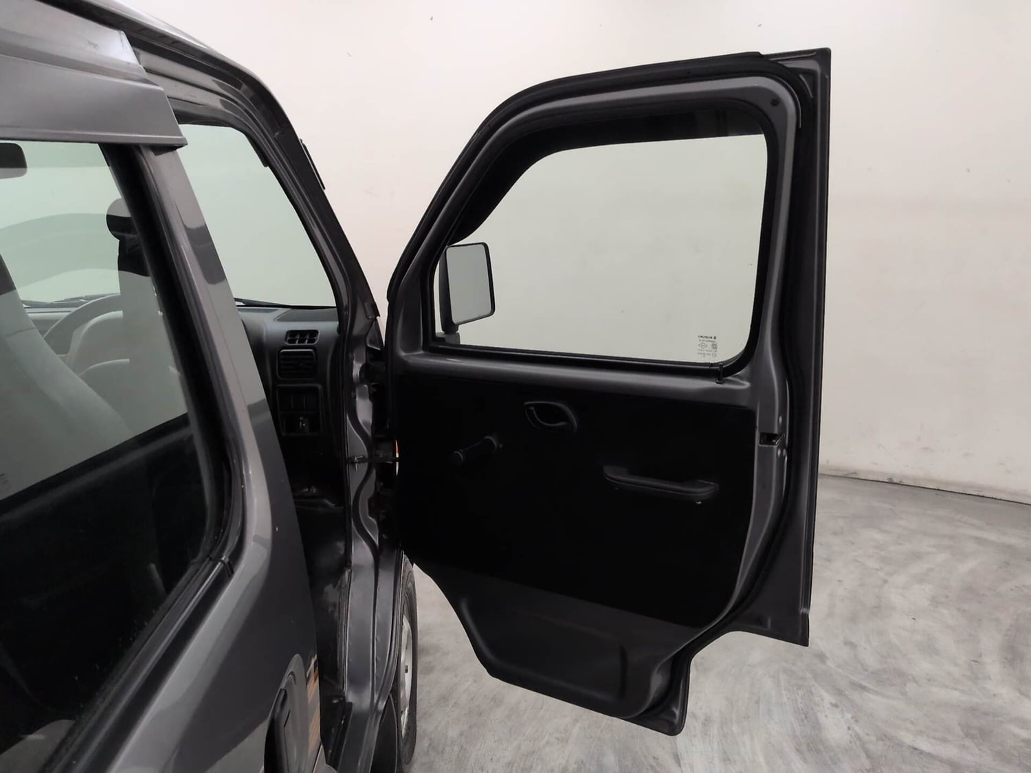 Used 2019 Maruti Suzuki Eeco 5 STR WITH A/C+HTR Petrol Manual interior RIGHT FRONT DOOR OPEN VIEW