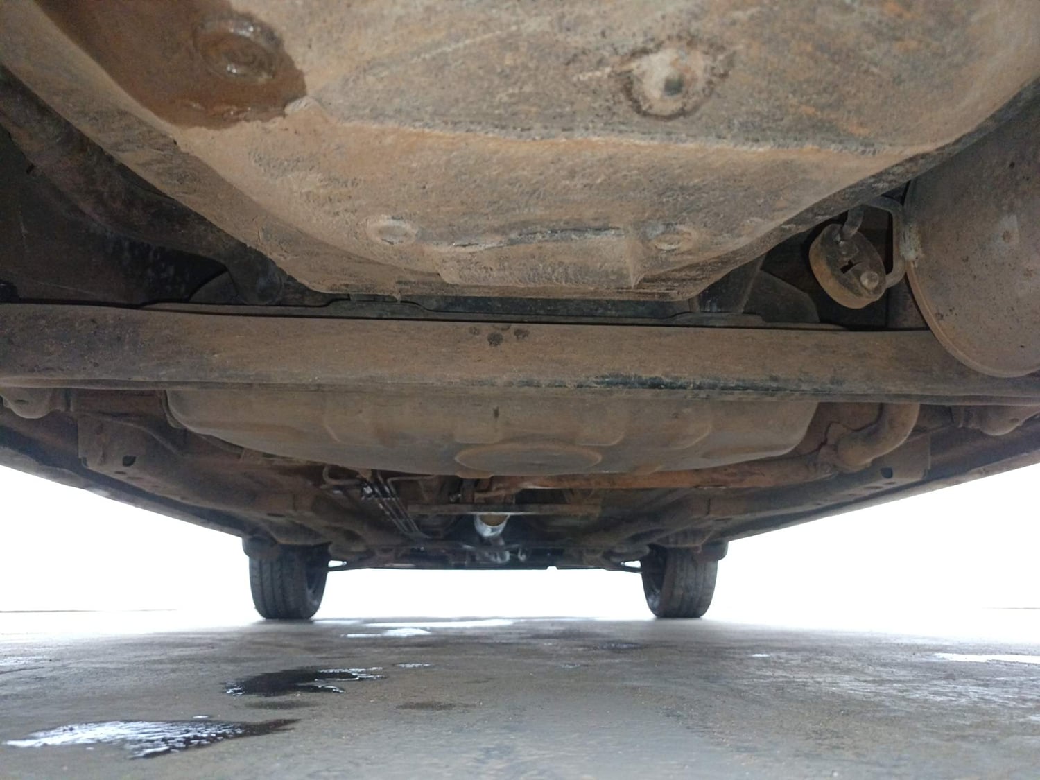 Used 2016 Tata Tiago Revotron XT Petrol Manual extra REAR UNDERBODY VIEW (TAKEN FROM REAR)