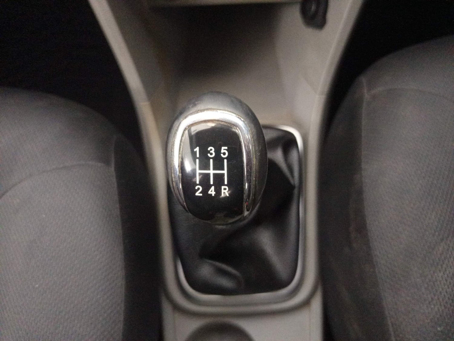 Used 2016 Tata Tiago Revotron XT Petrol Manual interior GEAR  KNOB VIEW