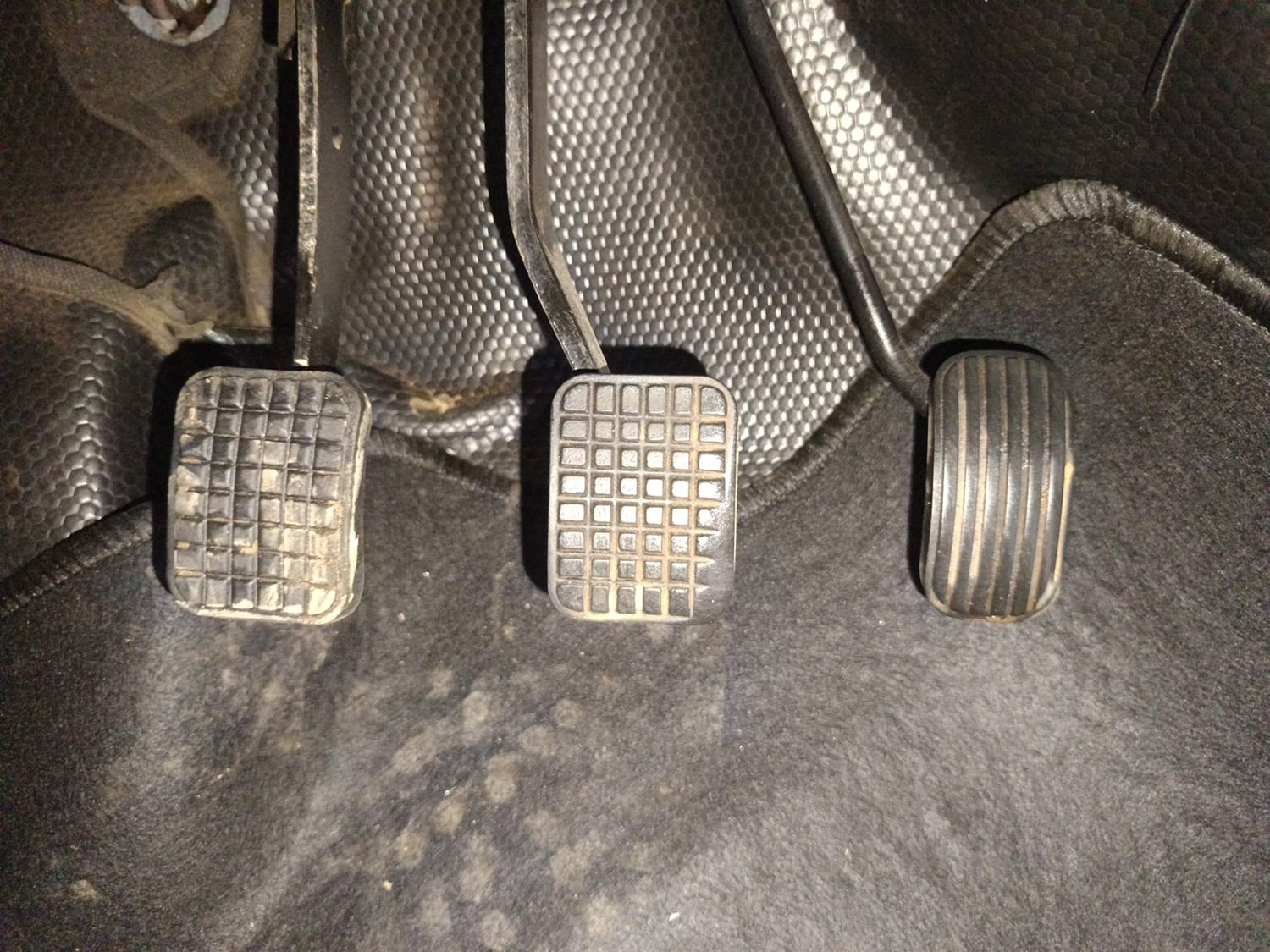 Used 2016 Tata Tiago Revotron XT Petrol Manual interior PEDALS VIEW