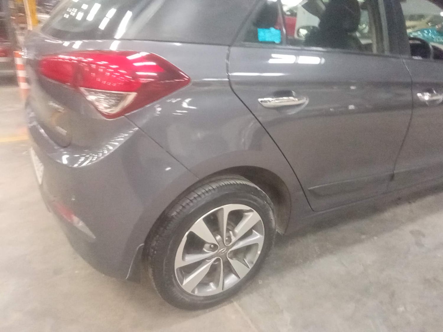 Used 2015 Hyundai Elite i20 Sportz 1.2 Petrol Manual dents MINOR DENT