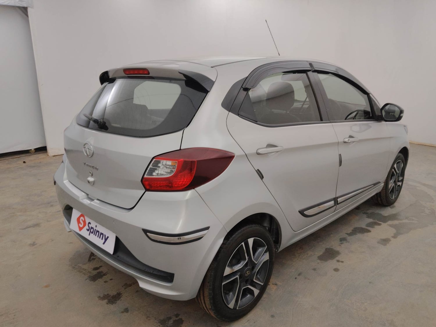 Used 2020 Tata Tiago XZA Plus Petrol Automatic exterior RIGHT REAR CORNER VIEW