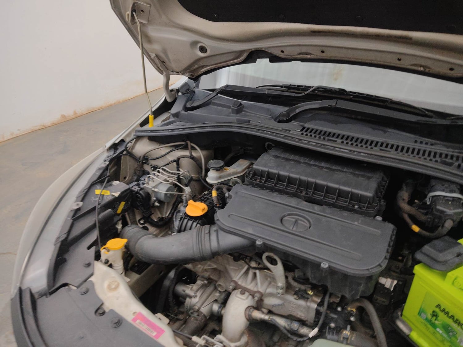 Used 2020 Tata Tiago XZA Plus Petrol Automatic engine ENGINE RIGHT SIDE VIEW