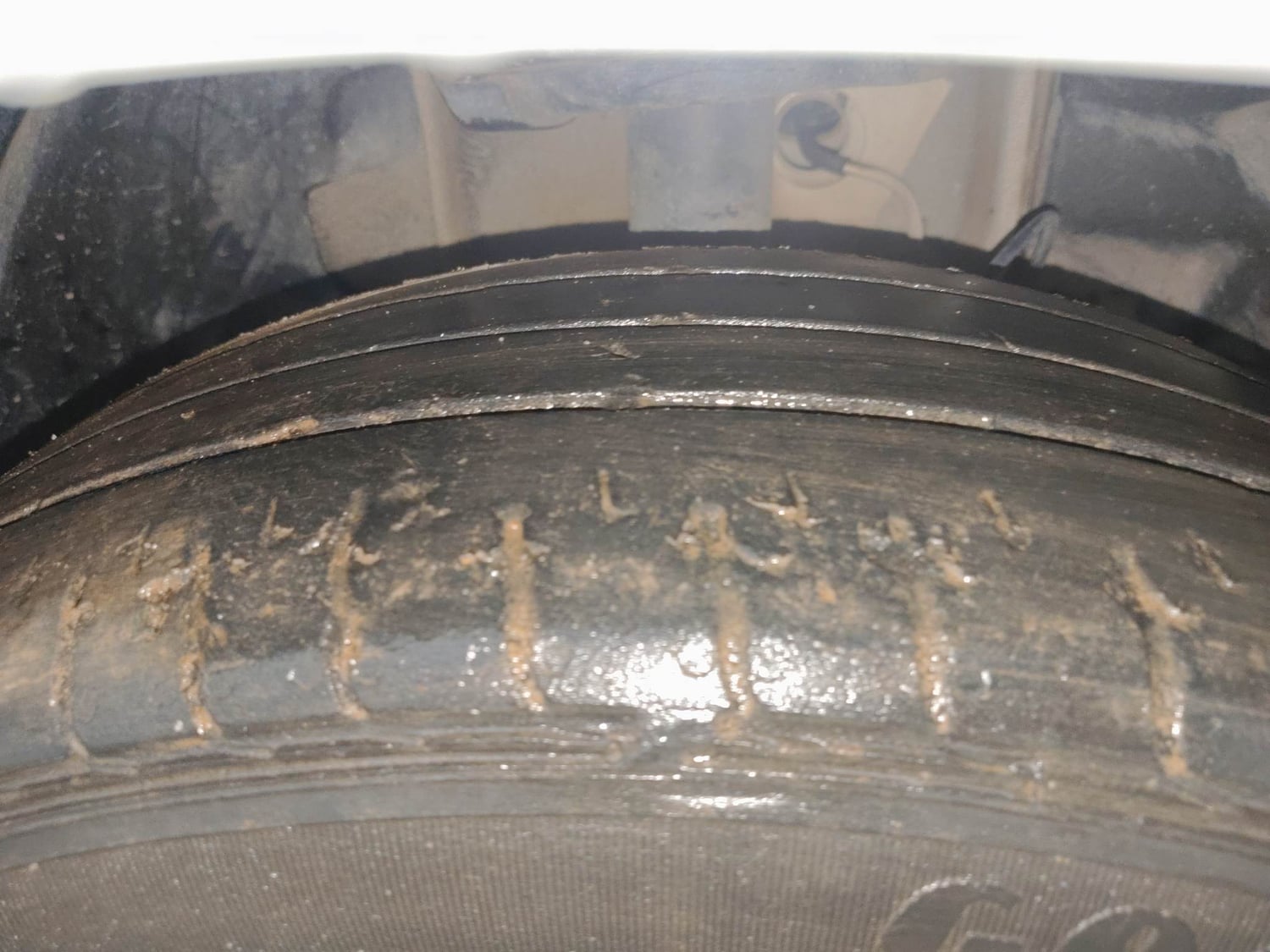 Used 2020 Tata Tiago XZA Plus Petrol Automatic tyres RIGHT FRONT TYRE TREAD VIEW