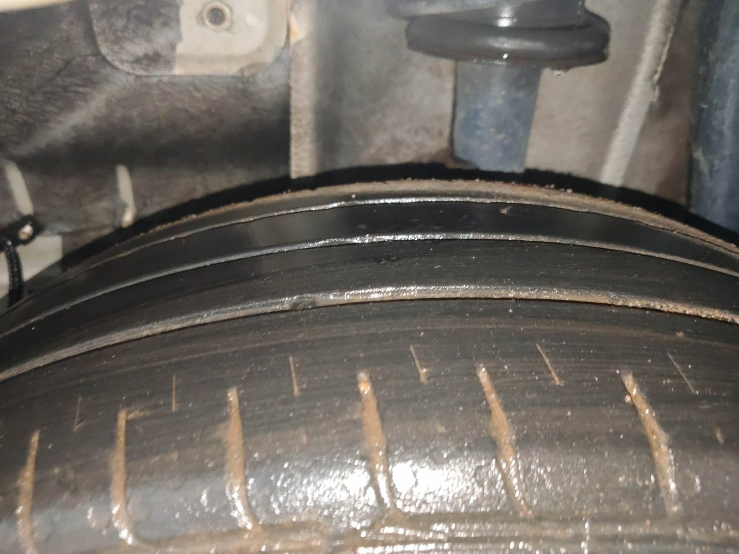 Used 2020 Tata Tiago XZA Plus Petrol Automatic tyres LEFT REAR TYRE TREAD VIEW