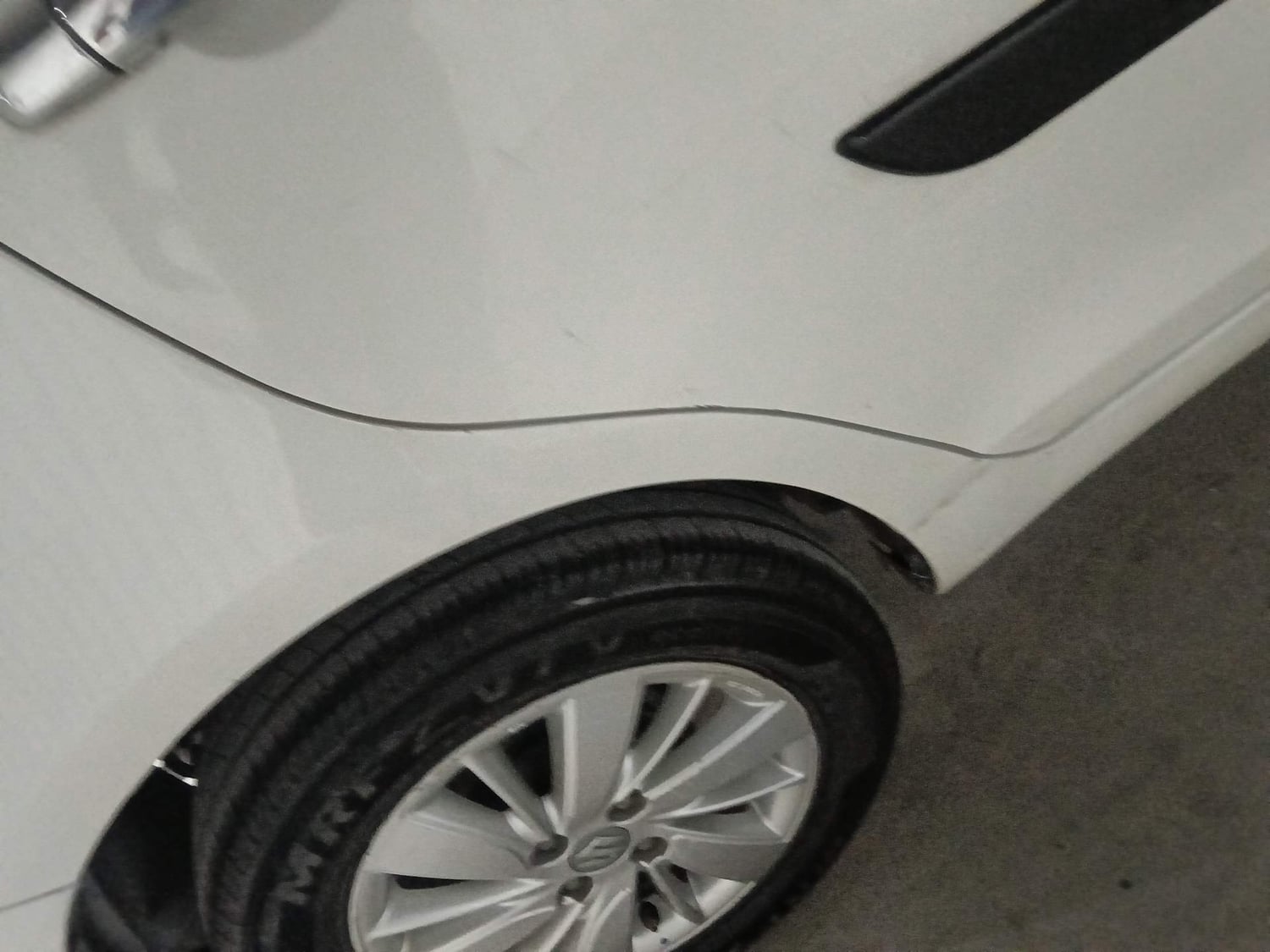 Used 2017 Maruti Suzuki Swift ZDi Diesel Manual dents MINOR DENT