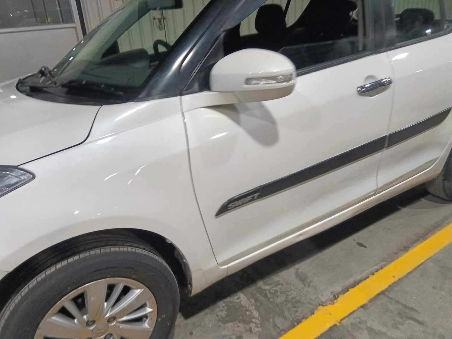 Used 2017 Maruti Suzuki Swift ZDi Diesel Manual dents MINOR DENT