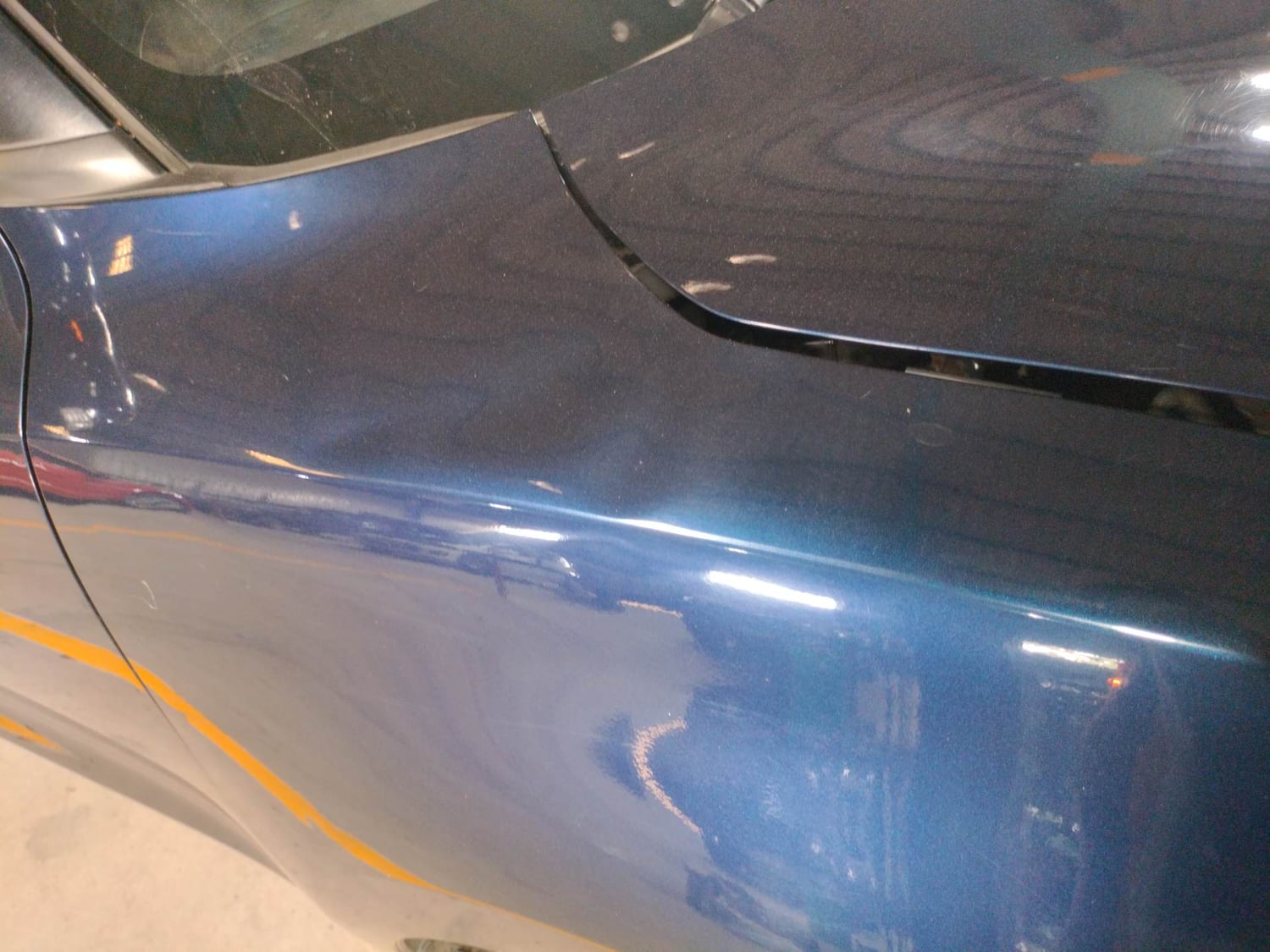 Used 2018 Maruti Suzuki Swift ZXi AMT Petrol Automatic dents MINOR DENT