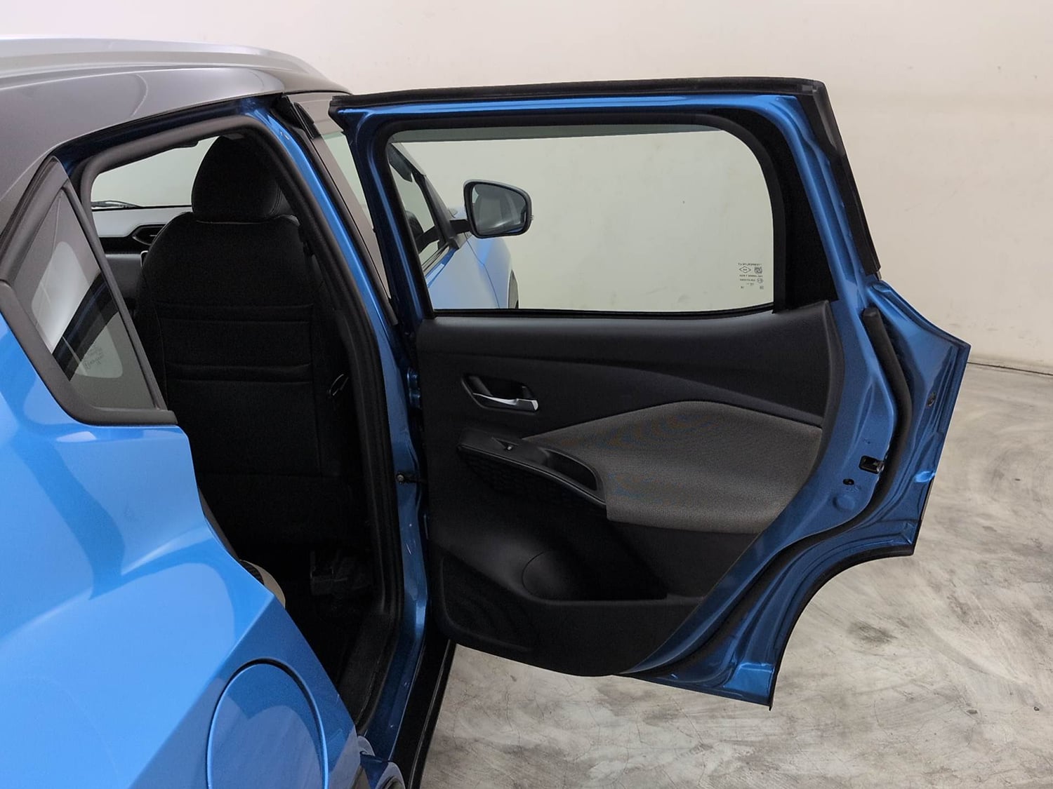 Used 2024 Nissan Magnite N-Connecta B4D 1.0 Petrol AMT Dual Tone Petrol Automatic interior RIGHT REAR DOOR OPEN VIEW