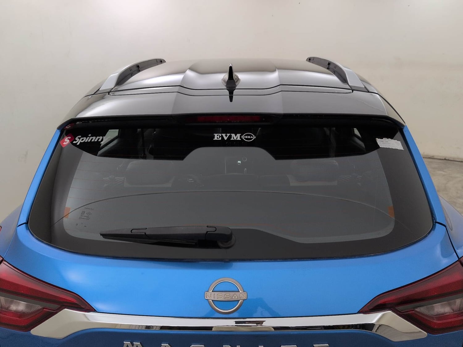 Used 2024 Nissan Magnite N-Connecta B4D 1.0 Petrol AMT Dual Tone Petrol Automatic exterior BACK WINDSHIELD VIEW