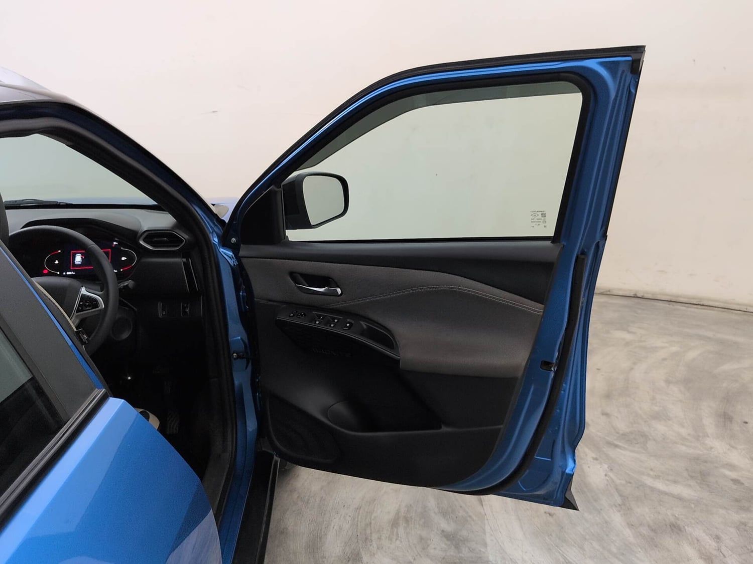Used 2024 Nissan Magnite N-Connecta B4D 1.0 Petrol AMT Dual Tone Petrol Automatic interior RIGHT FRONT DOOR OPEN VIEW