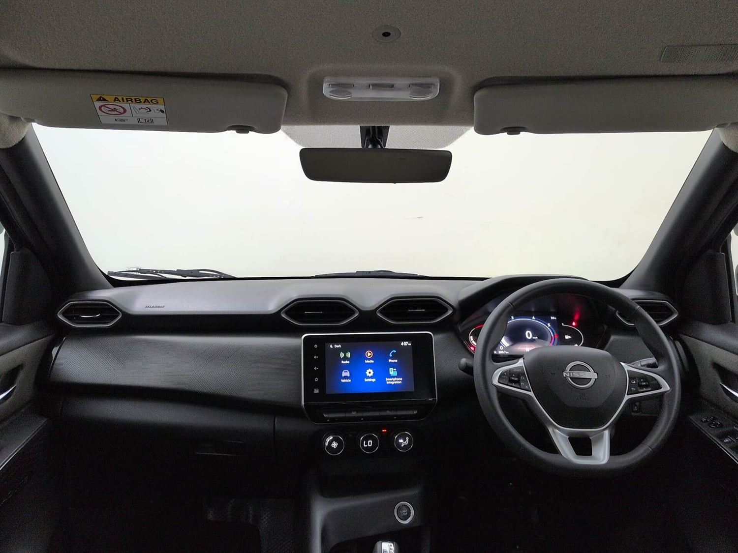 Used 2024 Nissan Magnite N-Connecta B4D 1.0 Petrol AMT Dual Tone Petrol Automatic interior DASHBOARD VIEW