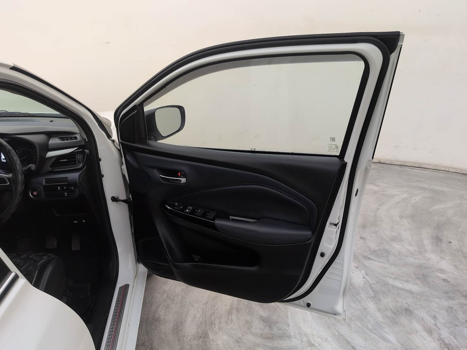 Used 2024 Maruti Suzuki Baleno Zeta MT Petrol Manual interior RIGHT FRONT DOOR OPEN VIEW