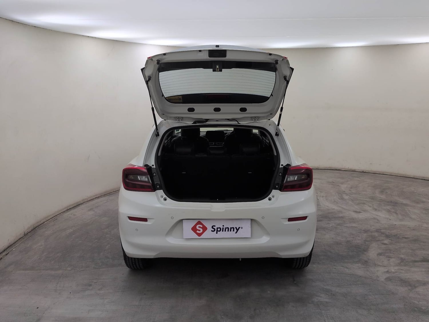 Used 2024 Maruti Suzuki Baleno Zeta MT Petrol Manual interior DICKY DOOR OPEN VIEW