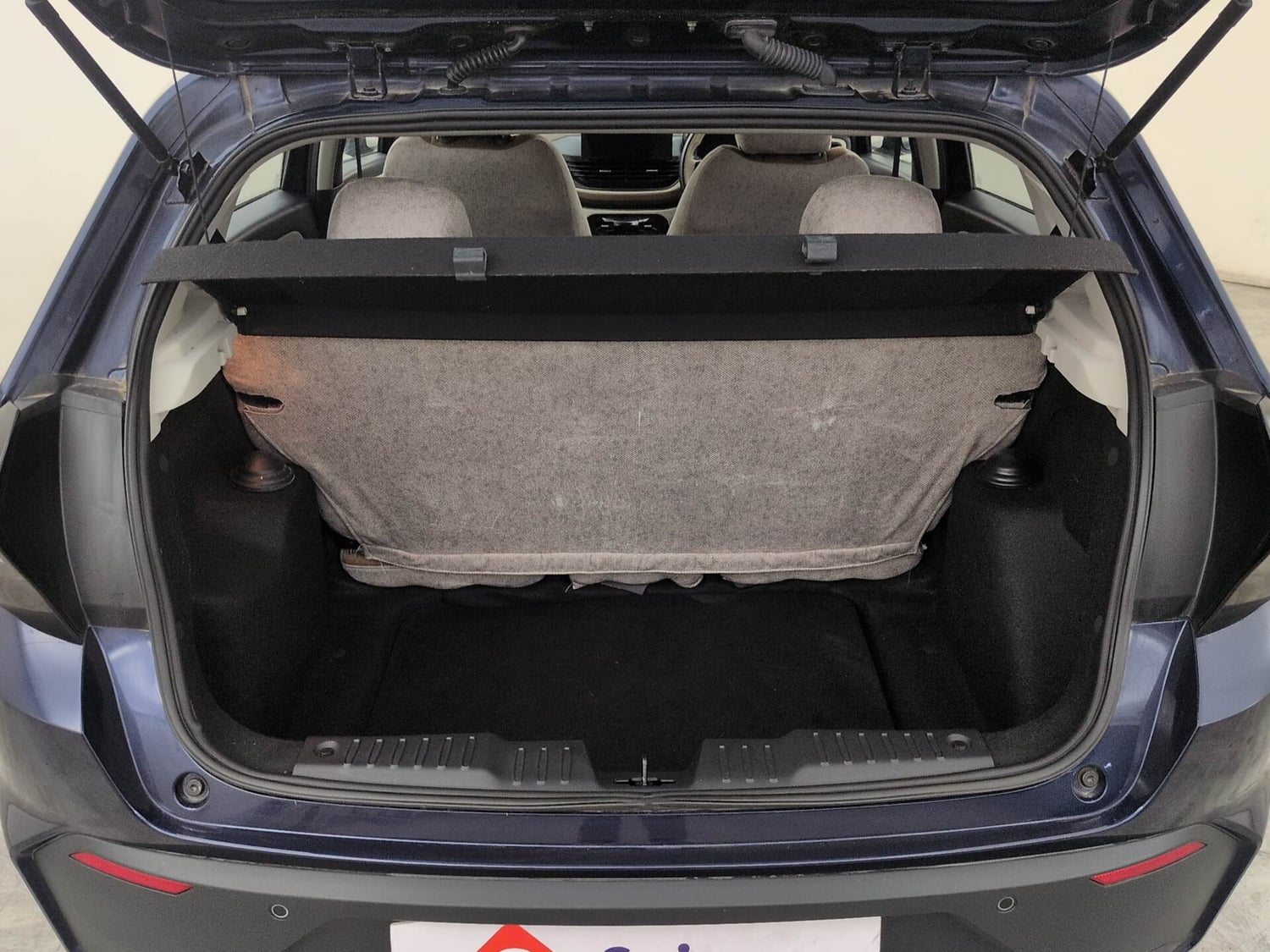 Used 2025 Tata Altroz Accomplished Plus S Petrol 6DCT Petrol Automatic interior DICKY INSIDE VIEW