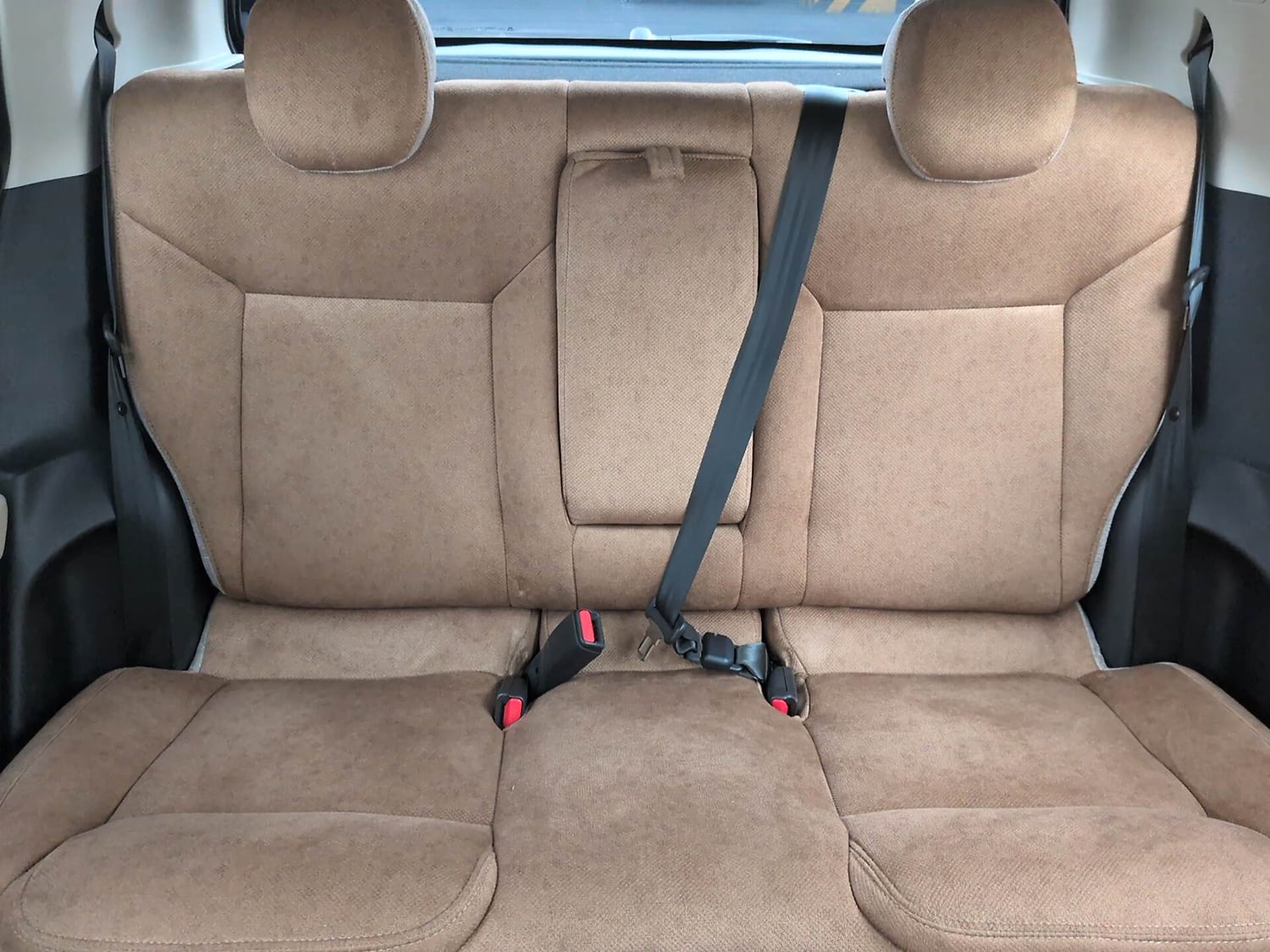 Used 2025 Tata Altroz Accomplished Plus S Petrol 6DCT Petrol Automatic interior REAR SEAT CONDITION VIEW