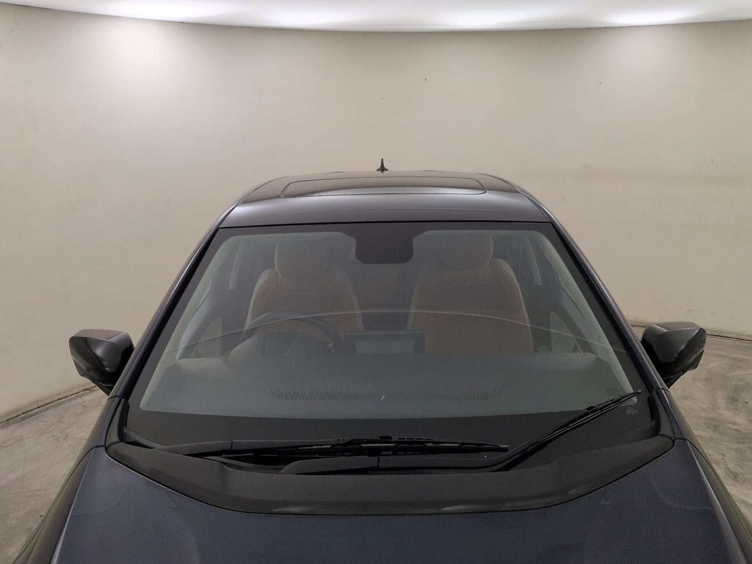 Used 2025 Tata Altroz Accomplished Plus S Petrol 6DCT Petrol Automatic exterior FRONT WINDSHIELD VIEW