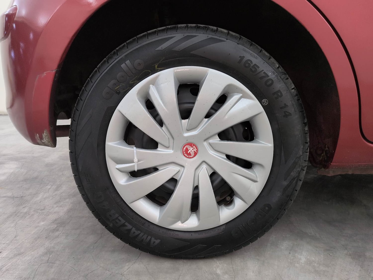 Used 2016 Nissan Micra Active XV Safety Pack Petrol Manual tyres RIGHT REAR TYRE RIM VIEW