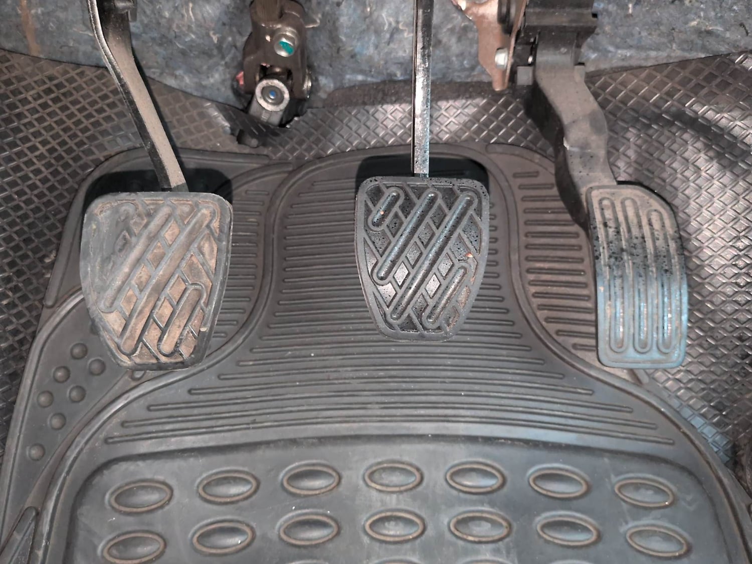 Used 2016 Nissan Micra Active XV Safety Pack Petrol Manual interior PEDALS VIEW