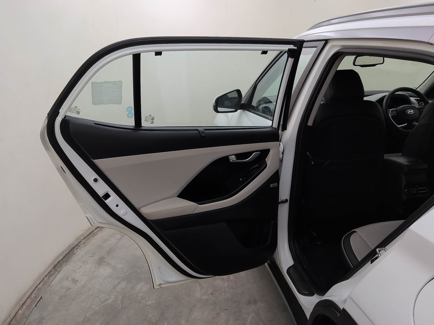 Used 2022 Hyundai Creta SX (O) 1.5 Diesel Automatic Diesel Automatic interior LEFT REAR DOOR OPEN VIEW